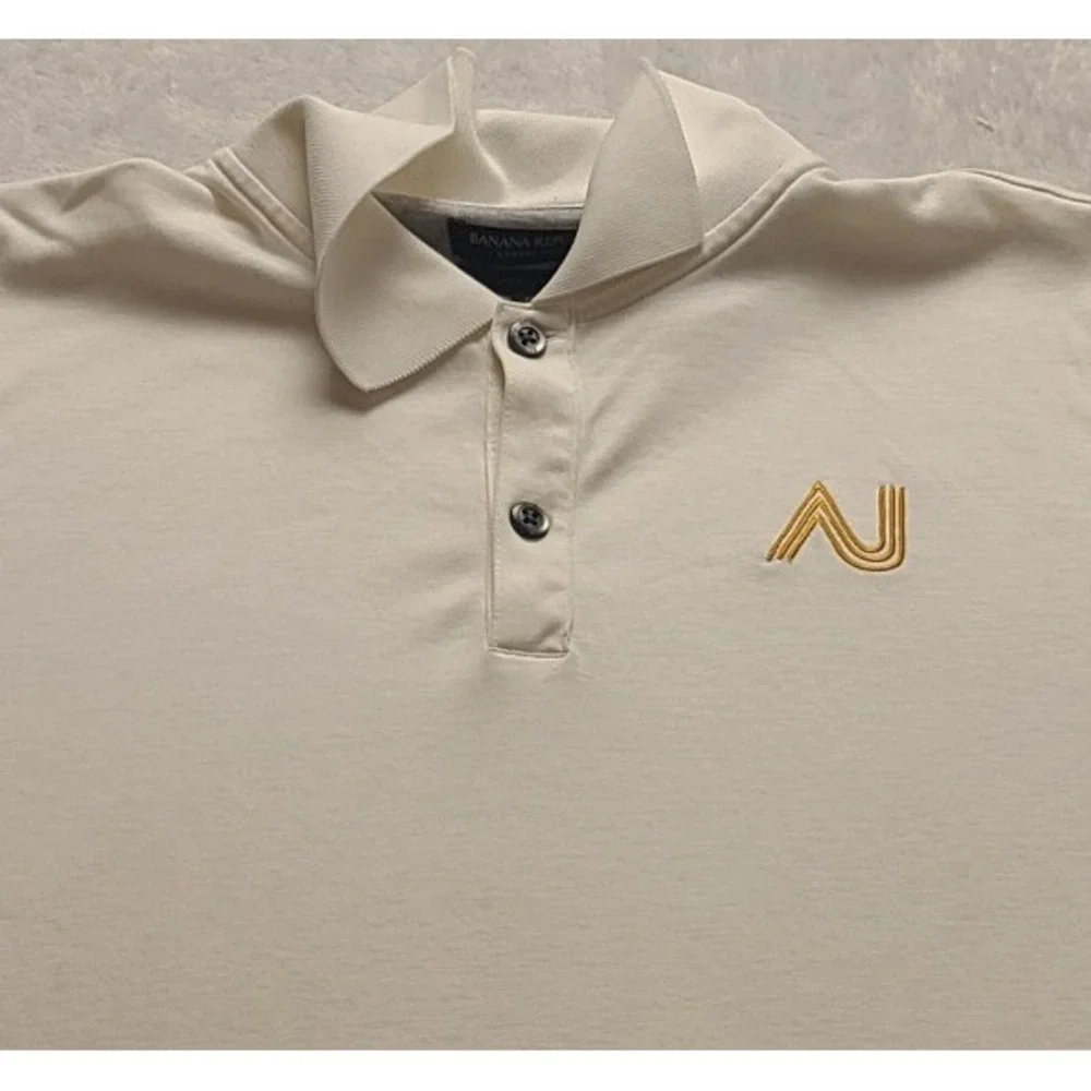 Banana Republic Luxury Touch Polo Shirt Men's XL White Standard Fit Gold N Logo